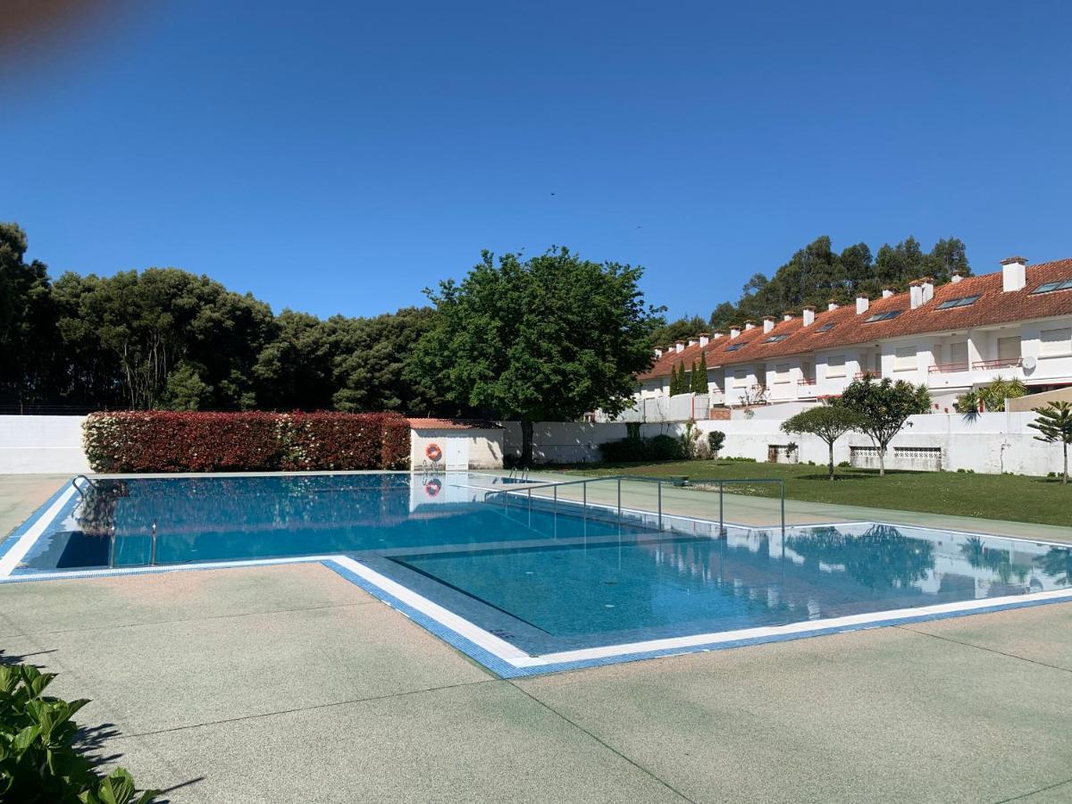 Urbanizacion Con Piscina Arnelas Sanxenxo Exterior photo